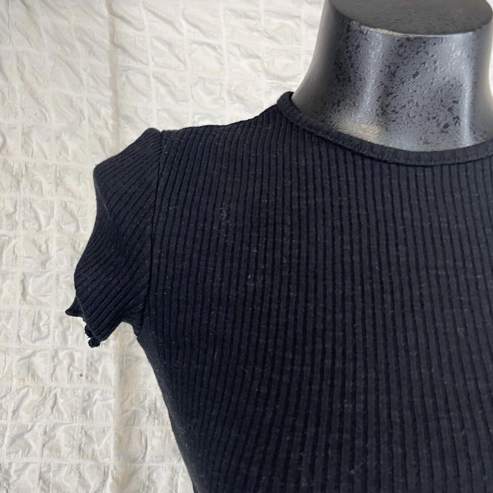 Small - Women's - Liz & Sara - Chic Black Ribbed Bodysuit with Ruffle Trim - Picture 4 of 7